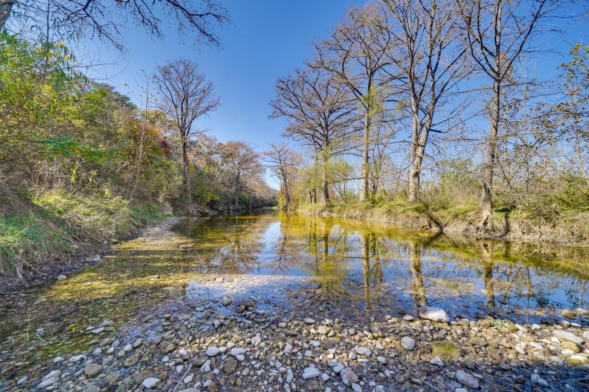 Cozy Bandera Cottage With Medina River Access! Exterior photo